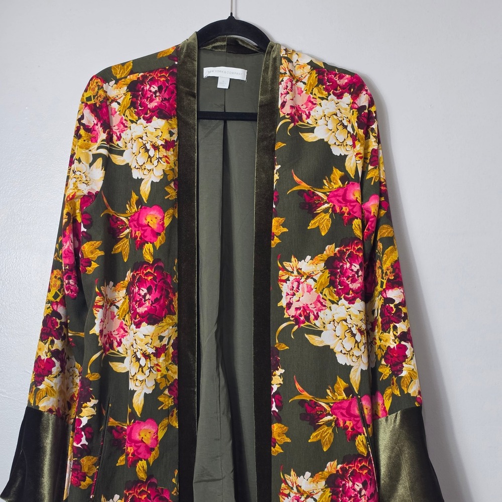 New York & Company Duster Floral Velvet Trim Longline Boho Olive Green Size M - Picture 2 of 8